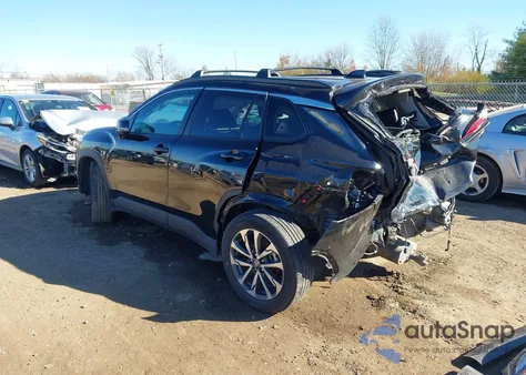 2024 Toyota Corolla Cross Xle from USA, damaged, VIN 7MUDAAAG6RV104752